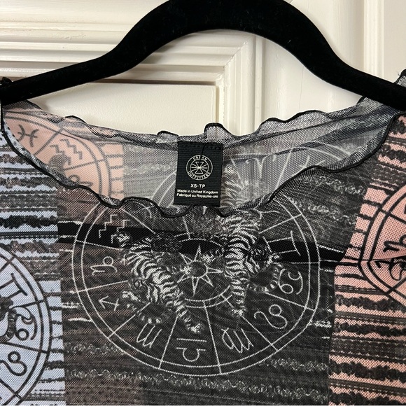UO zodiac mesh crop tee - Picture 3 of 4